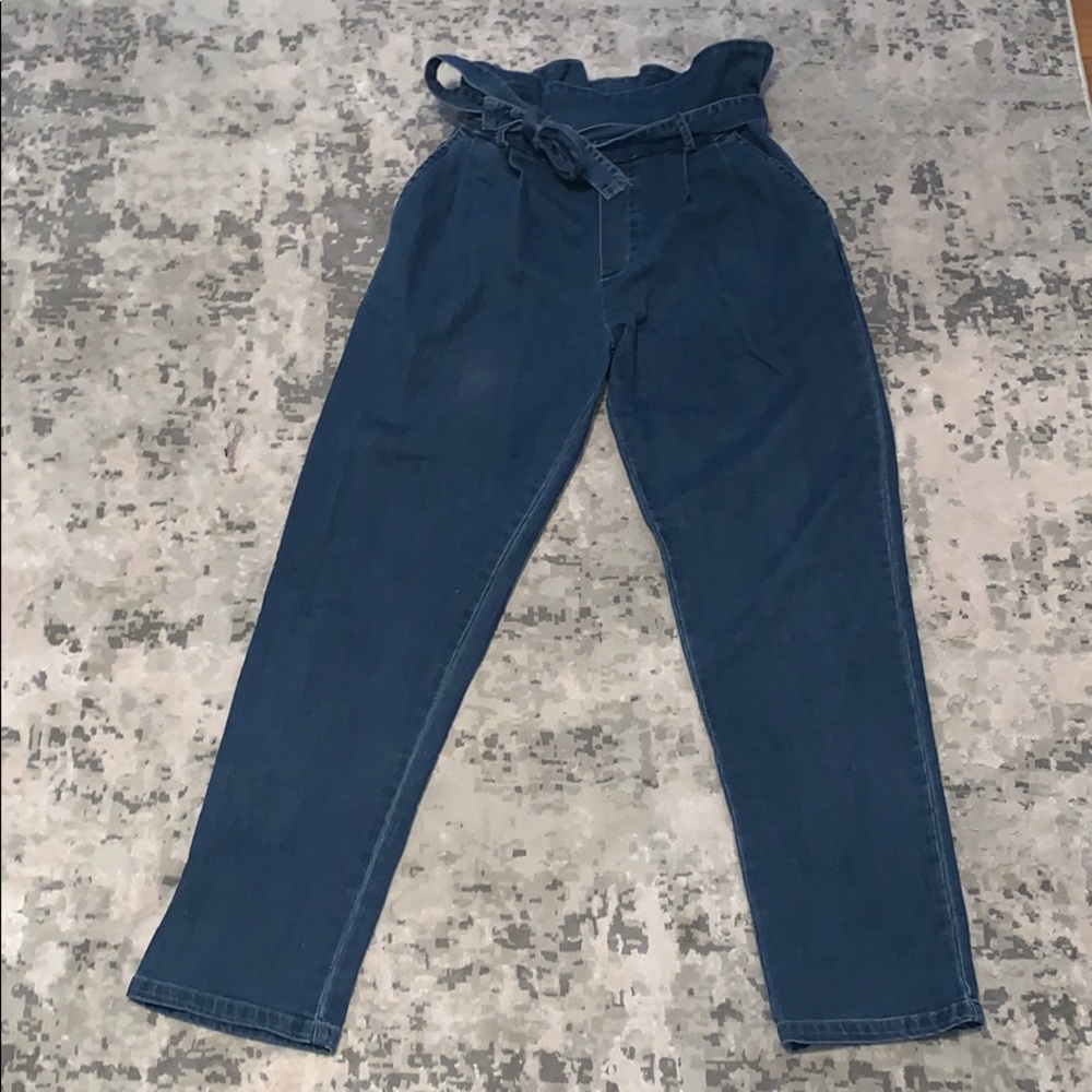 VINTAGE OVERSIZED DENIM RUFFLE PANTS - Picture 5 of 6